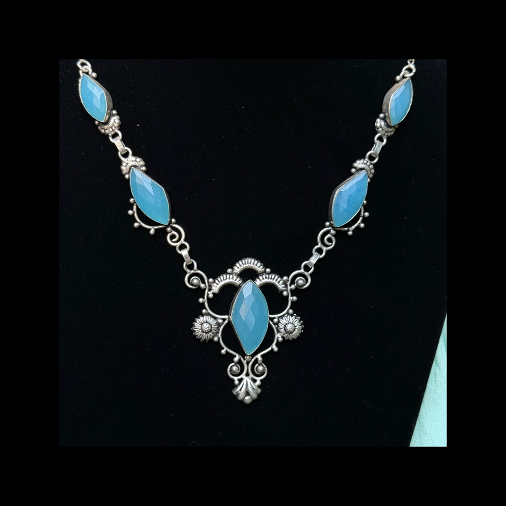 Gorgeous Faceted Blue Chalcedony And Silver Necklace